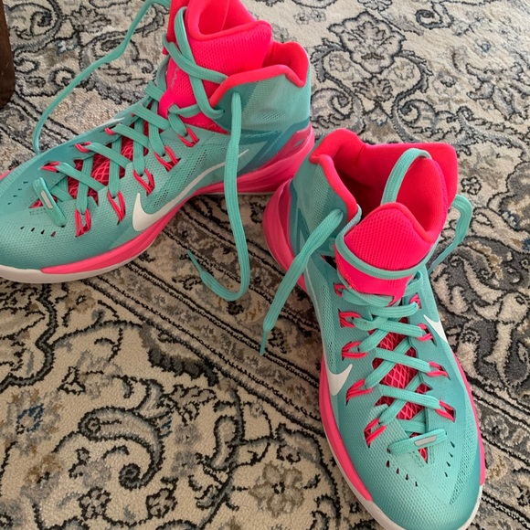 Nike women basketball shoes - Picture 5 of 5